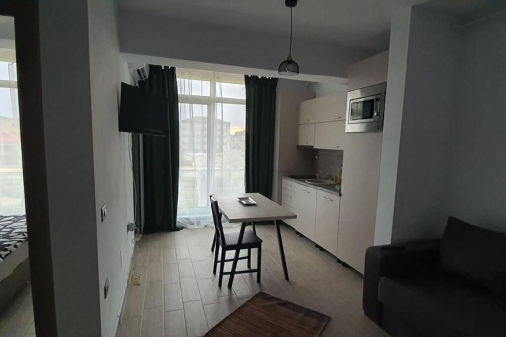 Zian'S Studio Mamaia Nord Beach Resort Năvodari Zewnętrze zdjęcie